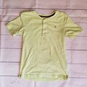 🍎5 for $30🍎 Carter's t-shirt size 8